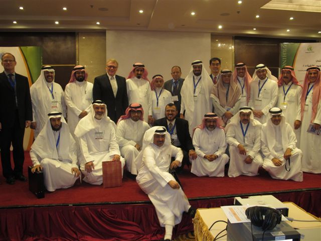 في فعاليات المؤتمرات العالمية مع مدير الجامعة